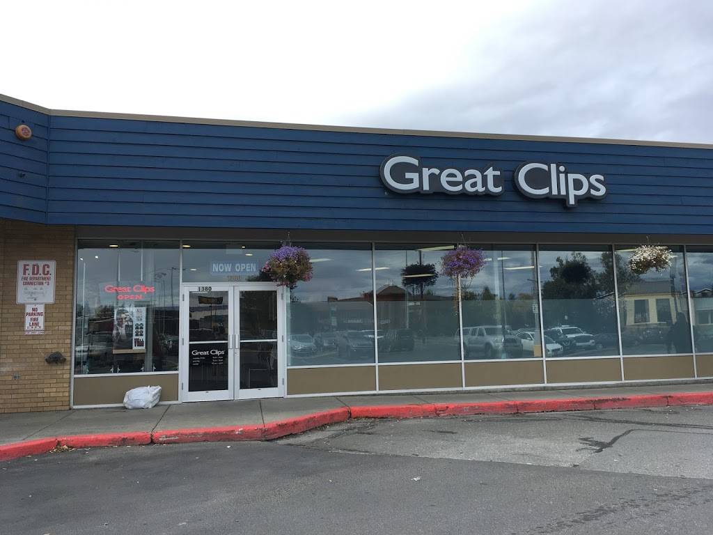 Great Clips | 1142 North Muldoon Road, Anchorage, AK 99504, USA | Phone: (907) 337-2547