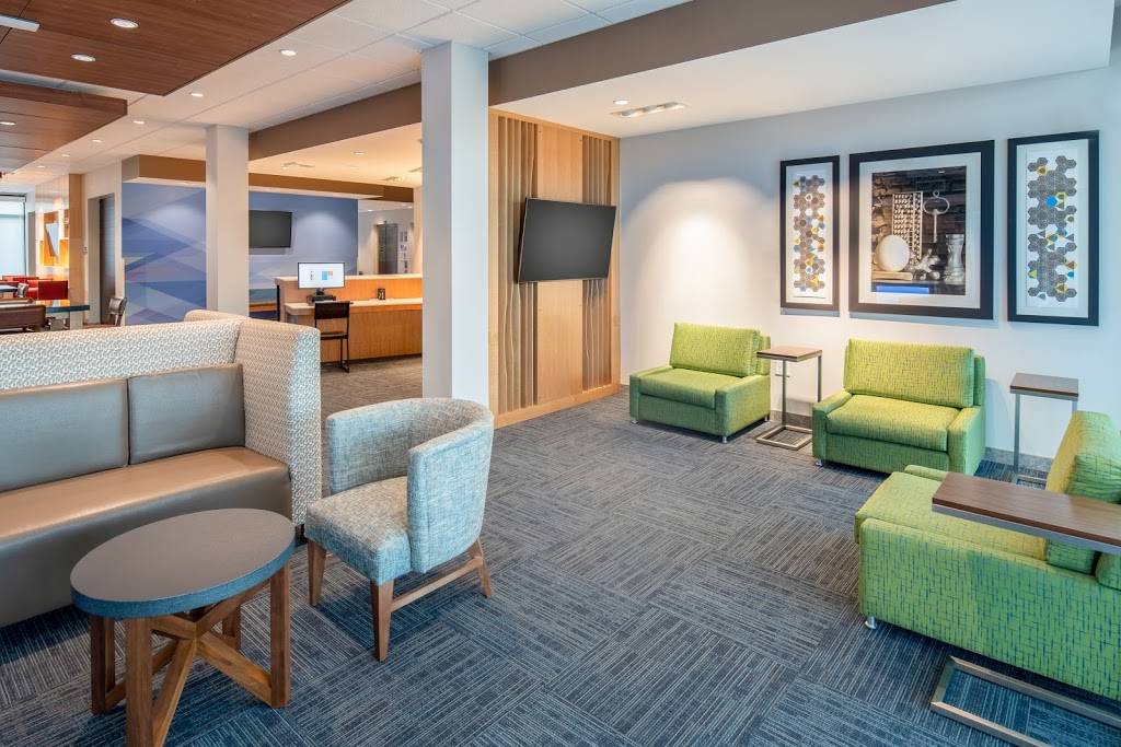 Holiday Inn Express & Suites Camas- Vancouver | 1805 SE 192nd Ave, Camas, WA 98607, USA | Phone: (360) 335-3700