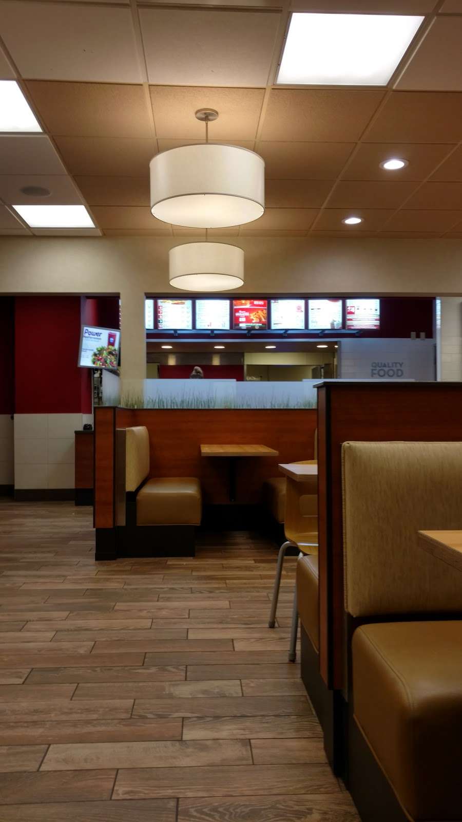 Wendys | 3420 Central Ave, Lake Station, IN 46405 | Phone: (219) 962-5523