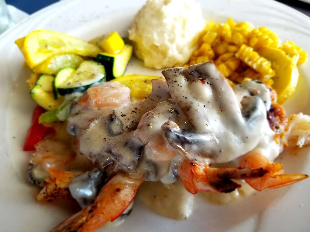 Tommys Seafood Restaurant & Oyster Bar | 2555 Bay Area Blvd, Houston, TX 77058 | Phone: (281) 480-2221