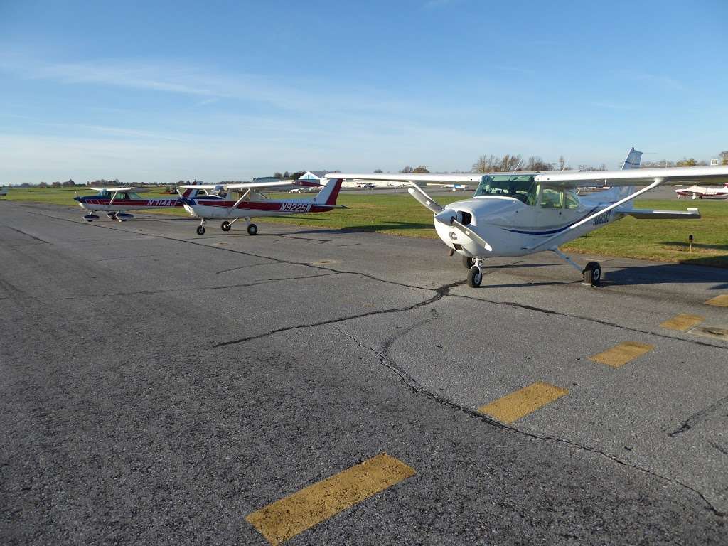 Frederick Municipal Airport | 310 Aviation Way, Frederick, MD 21701, USA | Phone: (301) 600-2201