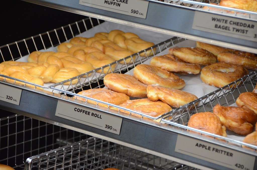 Dunkin Donuts | 1724 Plainfield Rd, Crest Hill, IL 60435, USA | Phone: (815) 741-4511