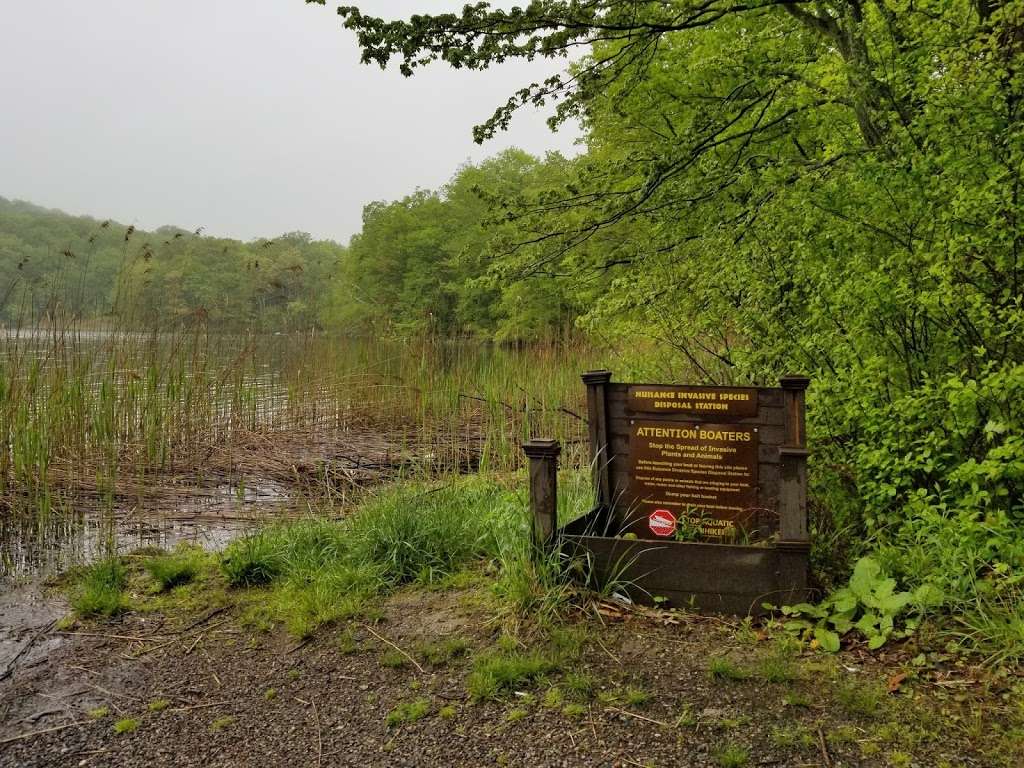 Blue Lake Park Entrance | Tuxedo Park, NY 10987, USA