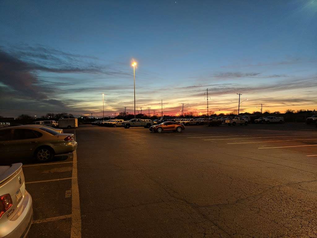 Barrera Community Fitness Center | 5800 Enrique M. Barrera Pkwy, San Antonio, TX 78227, USA | Phone: (210) 207-3221