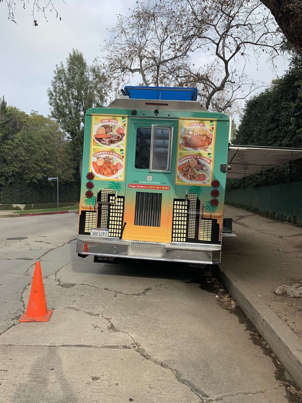 Daniels Lunch Truck | 799 Comstock Ave, Los Angeles, CA 90077, USA | Phone: (323) 742-3770