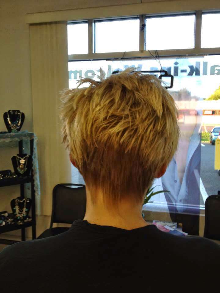 Tease Hair Studio | Summit Center Shopping Center, 686 W St Rd, Feasterville-Trevose, PA 19053, USA | Phone: (215) 322-6677