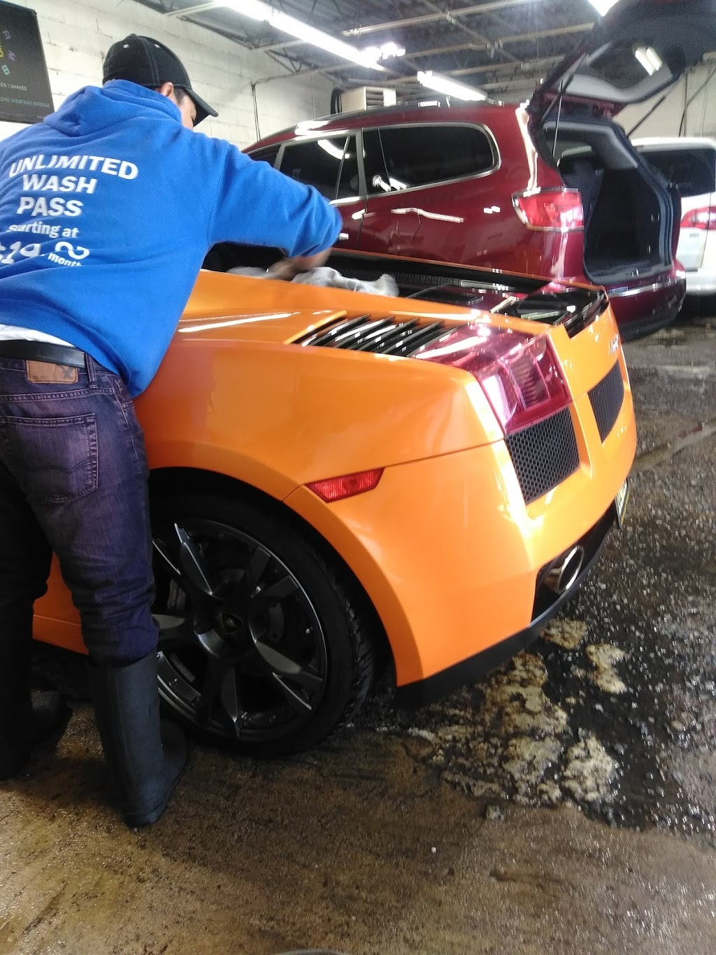 El Primo Car Wash | 92 Bogart Ave, Garfield, NJ 07026, USA | Phone: (973) 778-6662