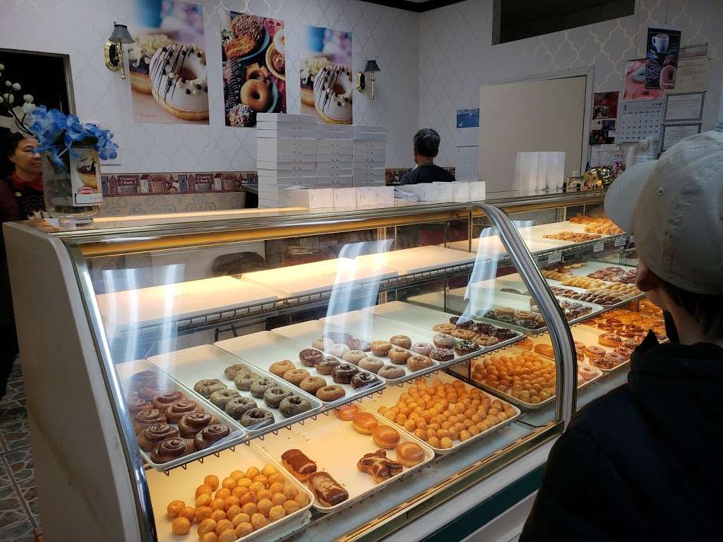 Bakers Square & Donuts | 10045 N MacArthur Blvd # 117, Irving, TX 75063, USA | Phone: (972) 401-2266