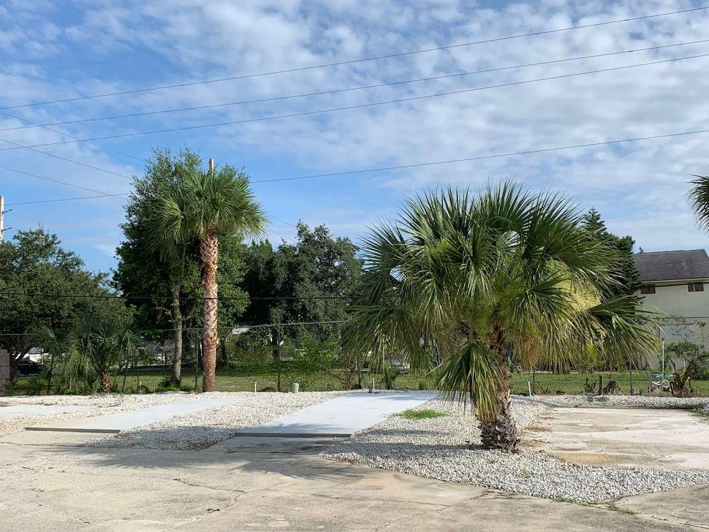 Cocoa Estates Mobile Home & RV Park | 914 Clearlake Rd, Cocoa, FL 32922, USA | Phone: (321) 482-2245