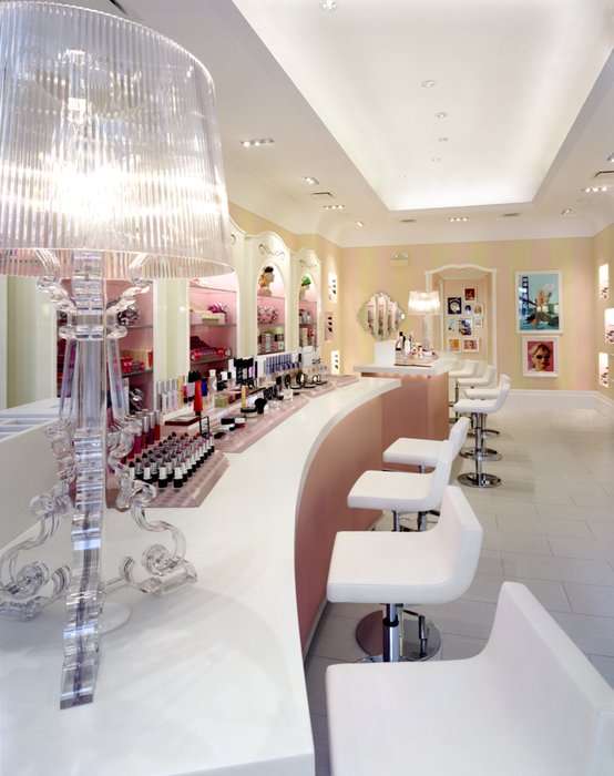 Benefit Cosmetics Boutique & Brow Bar | 852 W Armitage Ave, Chicago, IL 60614, USA | Phone: (773) 880-9192