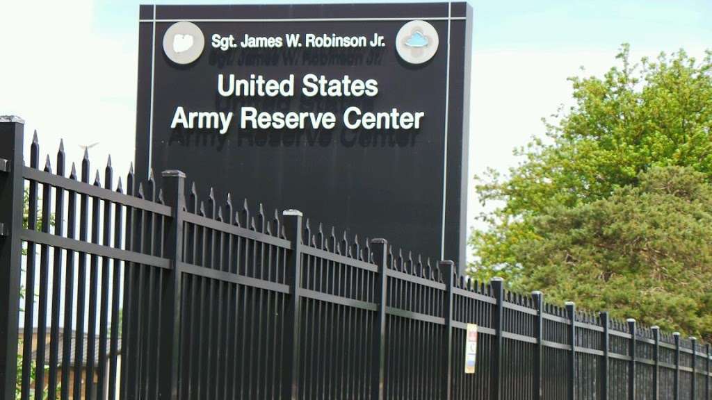 Sgt. James W. Robinson Jr. Army Reserve Center | 7400 S Pulaski Rd, Chicago, IL 60629, USA | Phone: (773) 735-8022