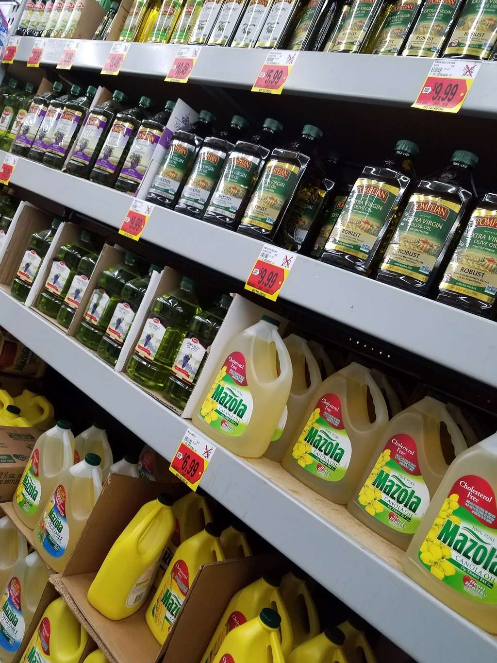 Superior Grocers | 815 W Holt Blvd, Ontario, CA 91762, USA | Phone: (909) 988-6121