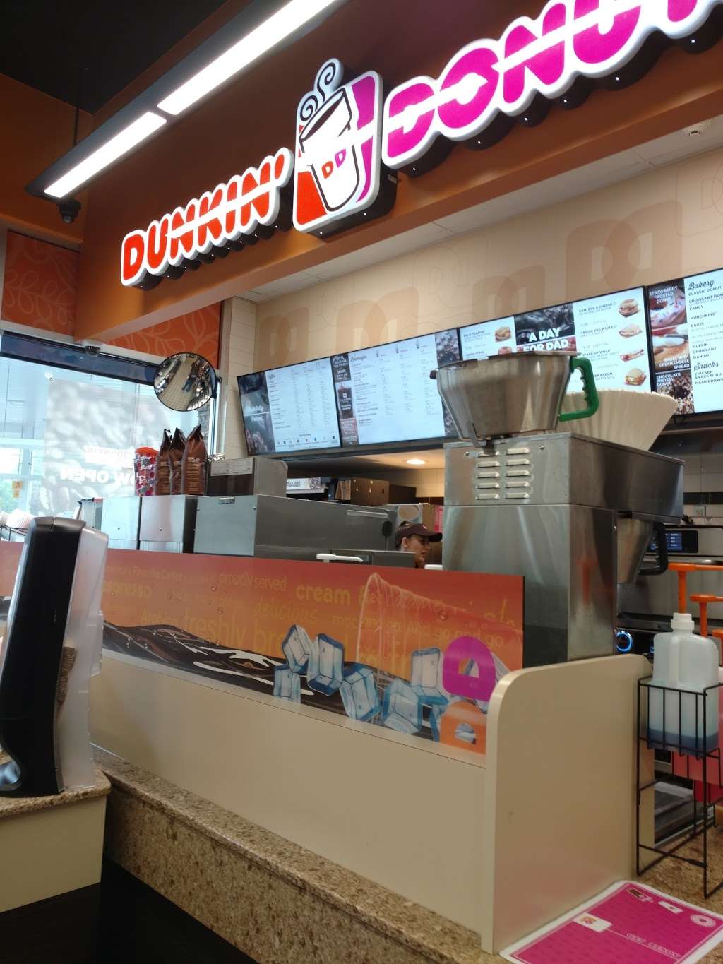 Dunkin | 1783 Old Louisquisset Pike, Lincoln, RI 02865, USA | Phone: (401) 642-5653