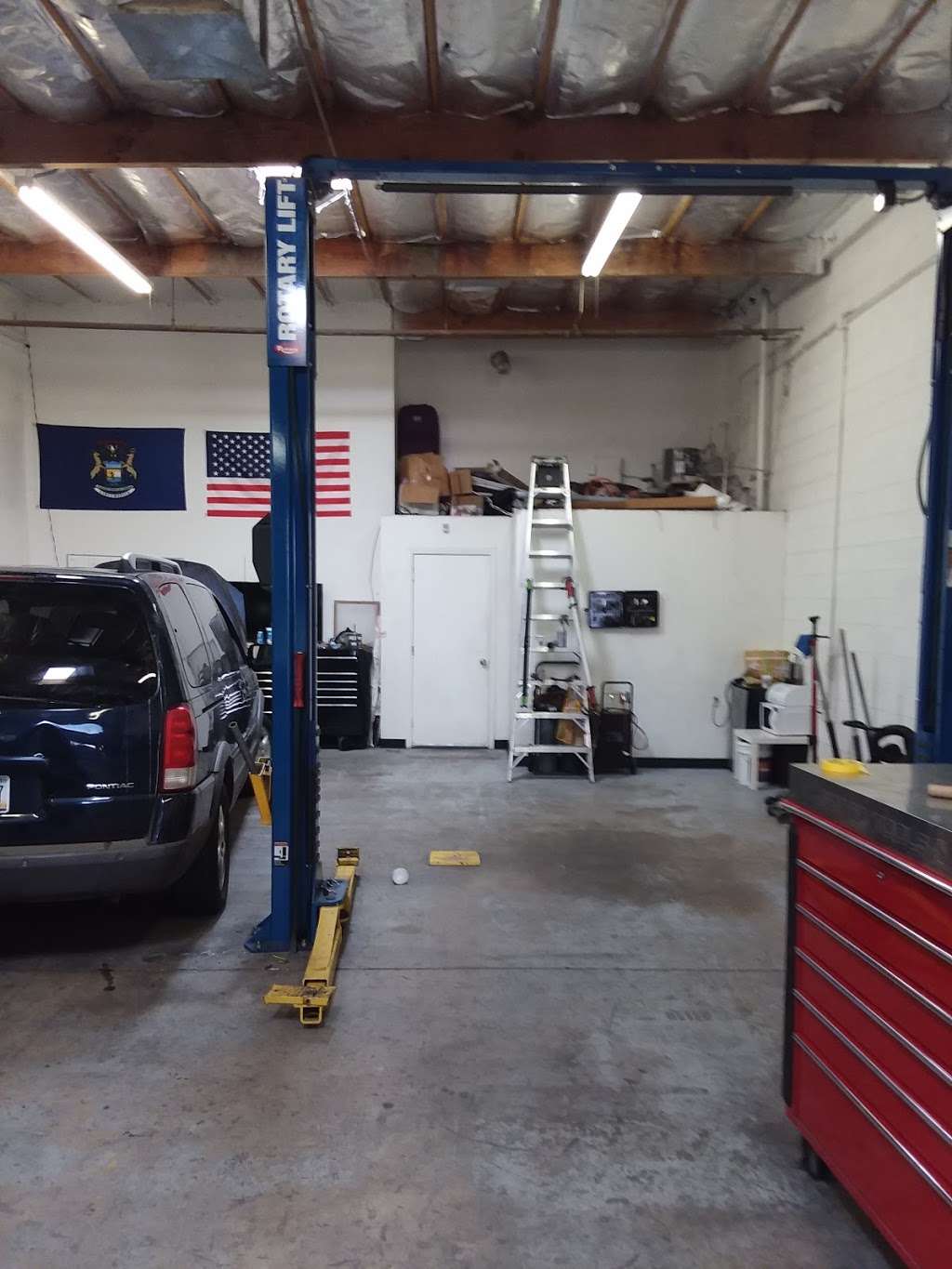 Paramount Automotive LLC | 3702 E Roeser Rd #18, Phoenix, AZ 85040, USA | Phone: (602) 449-0892