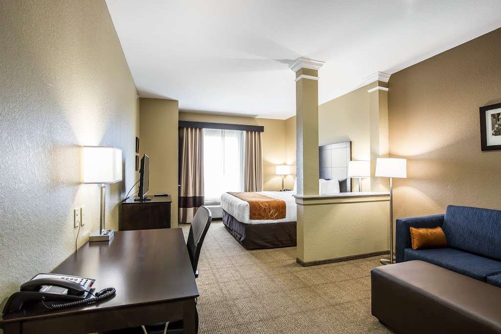 Comfort Suites Northwest - Cy - Fair | 13355 Farm to Market 1960 Rd W, Houston, TX 77065, USA | Phone: (832) 912-4880