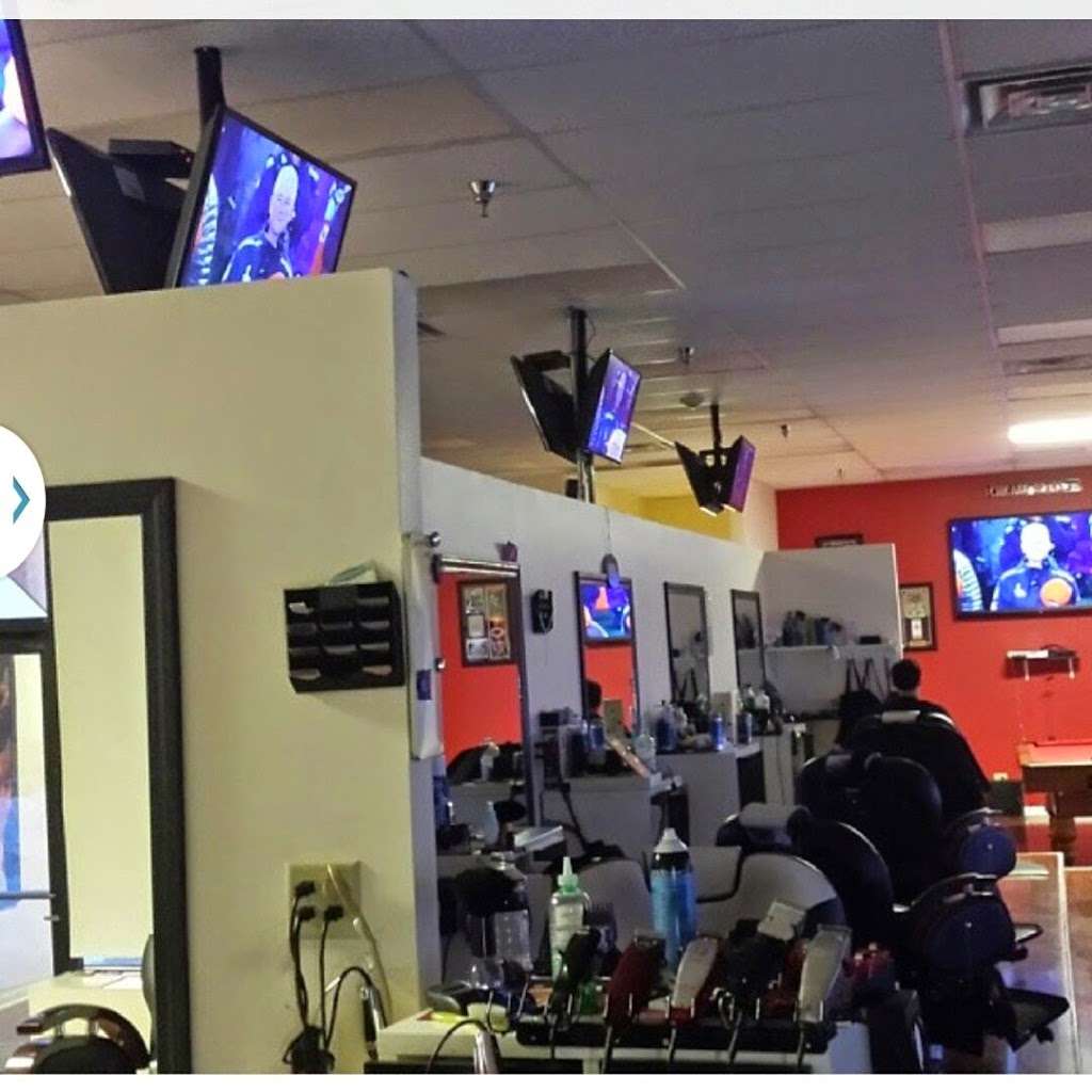 Signature Fades | S Budler Rd, Romeoville, IL 60446, USA | Phone: (815) 524-3826