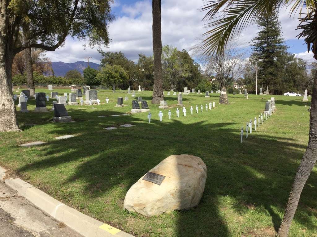 Pierce Brothers Santa Paula Cemetery | 380 Cemetery Rd, Santa Paula, CA 93060, USA | Phone: (805) 525-5258