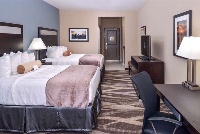 Best Western Plus Lake Jackson Inn & Suites | 702 TX-332 E, Lake Jackson, TX 77566 | Phone: (979) 529-2020