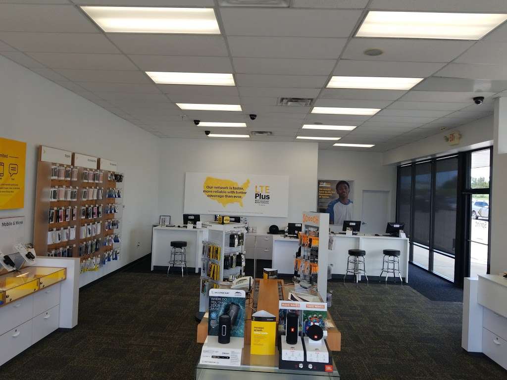 Sprint Store | 1812 MO-291, Harrisonville, MO 64701 | Phone: (816) 884-6008