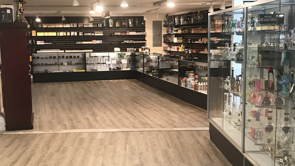 Rajas Smoke Shack & CBD Store - Plaistow | 51 Plaistow Rd, Plaistow, NH 03865, USA | Phone: (603) 974-7316