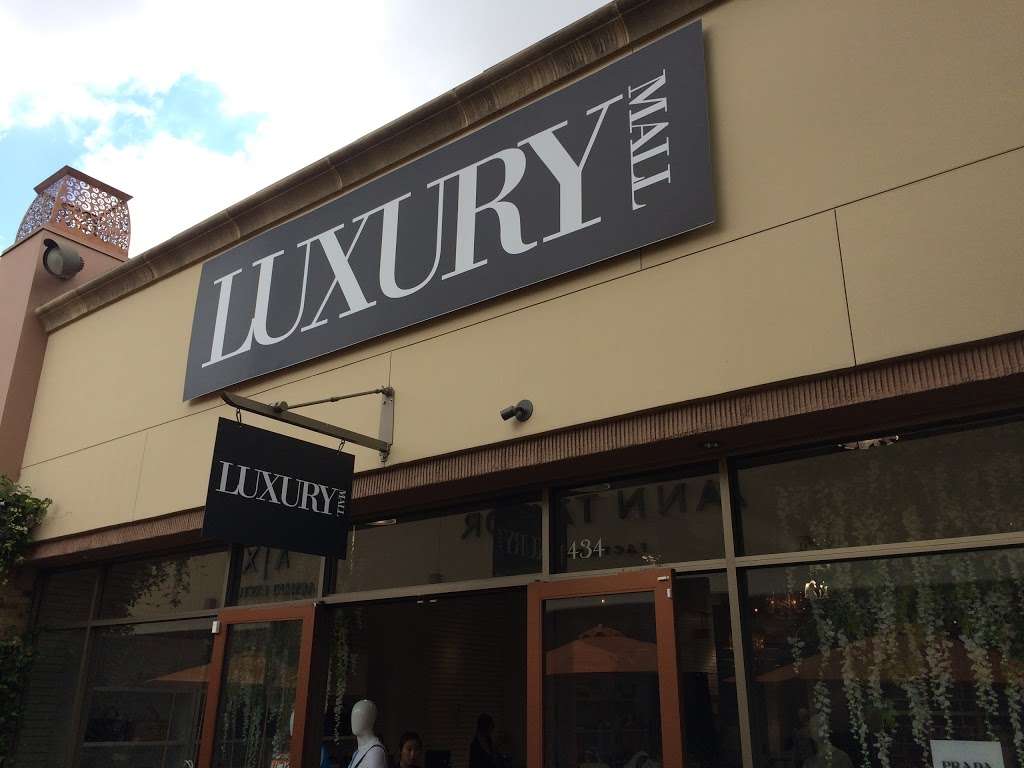 Luxury Mall | Commerce, CA 90040 | Phone: (323) 597-1139