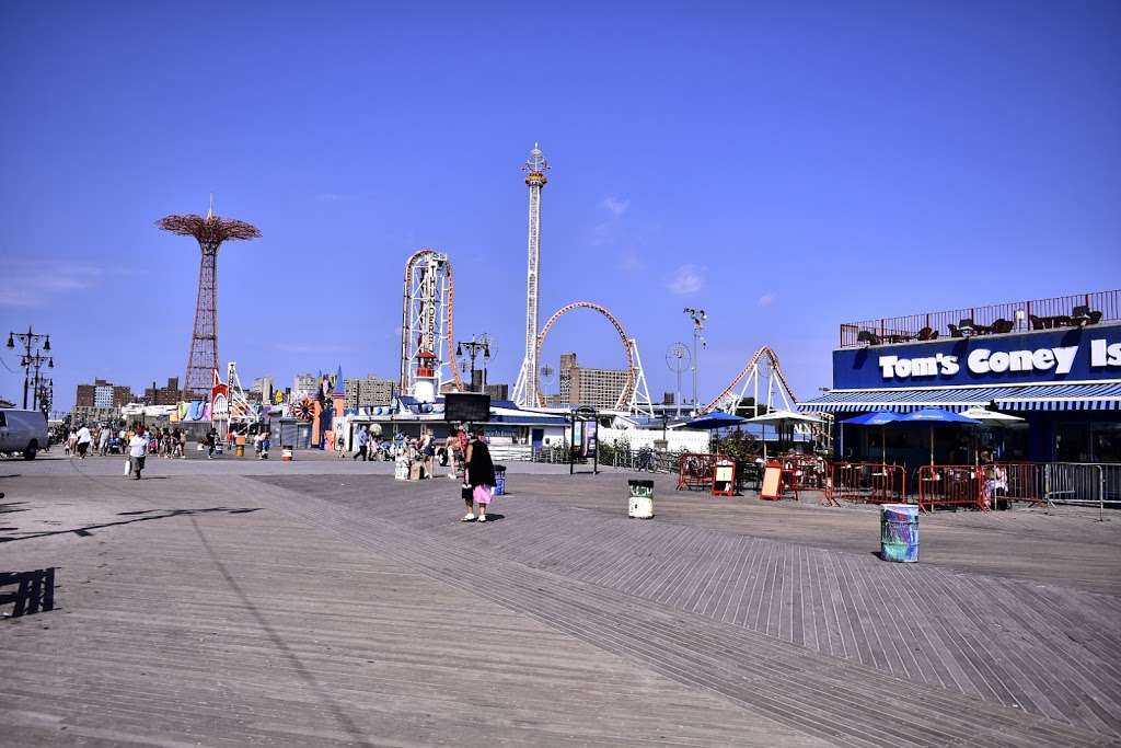 Carousel | 1027 Riegelmann Boardwalk, Brooklyn, NY 11224, USA