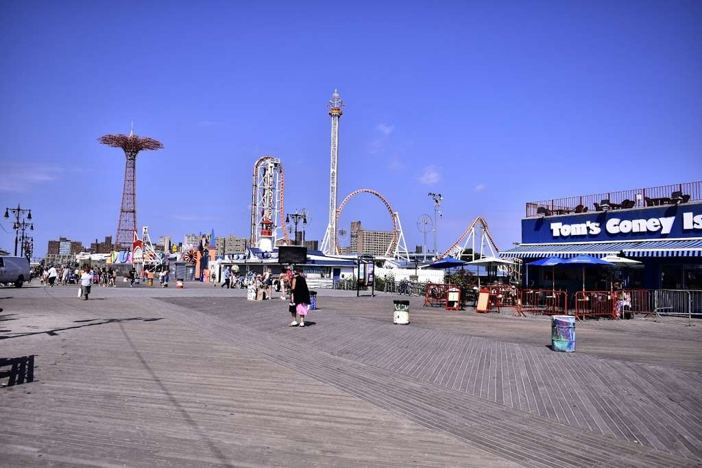 Carousel | 1027 Riegelmann Boardwalk, Brooklyn, NY 11224