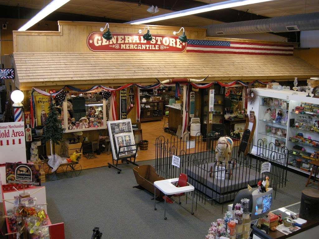 Cackleberry Farm Antique Mall | 3371 Lincoln Hwy E, Paradise, PA 17562, USA | Phone: (717) 442-8805