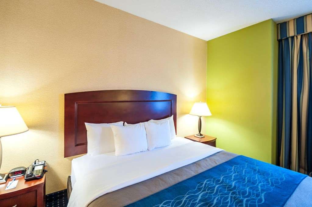 Comfort Inn & Suites | 1 Center Dr, North East, MD 21901, USA | Phone: (410) 287-7100