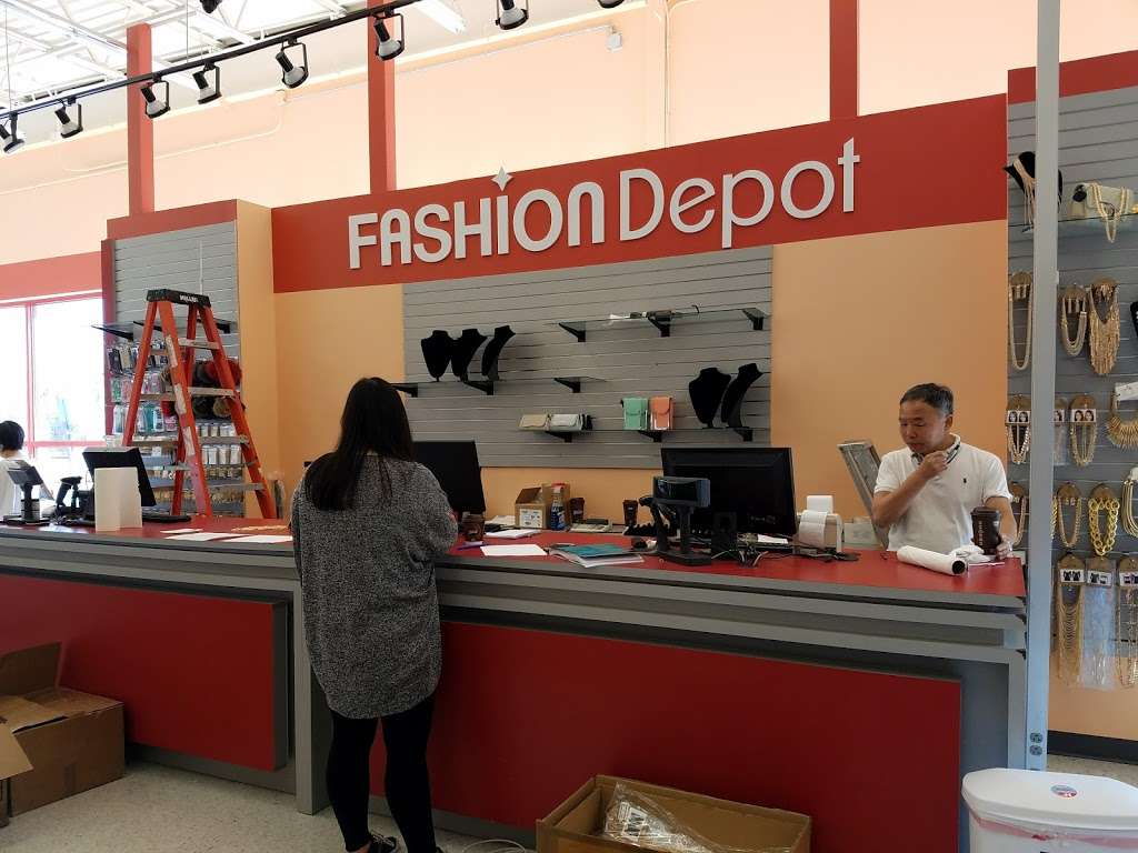 Fashion Depot | 1830 E 165th St, Hammond, IN 46320 | Phone: (219) 852-0080