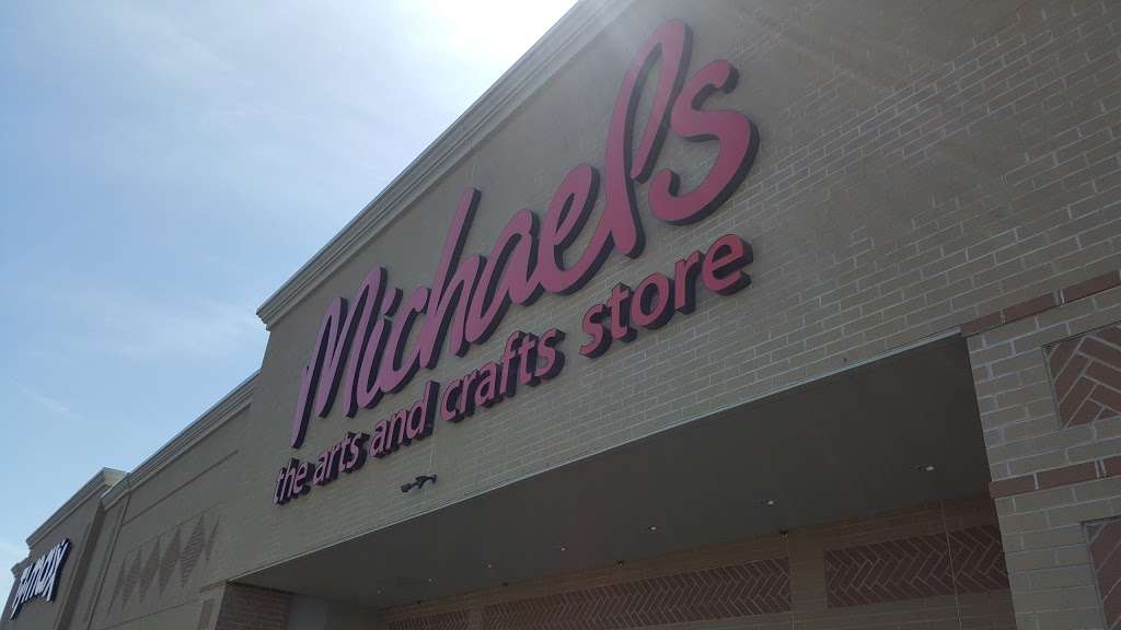 Michaels | 245 Bricktown Way, Staten Island, NY 10309, USA | Phone: (347) 694-7203