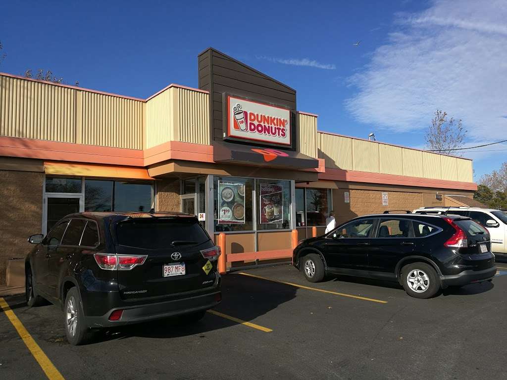 Dunkin Donuts | 388 E Squantum St, North Quincy, MA 02171 | Phone: (617) 786-9813