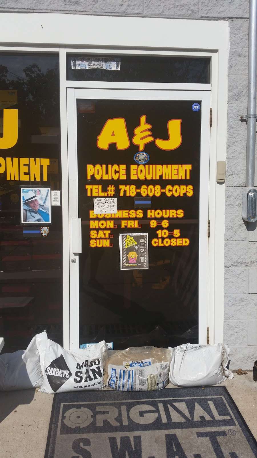 A & J Police Equipment Inc | 359 Cleveland Ave, Staten Island, NY 10308, USA | Phone: (718) 608-2677