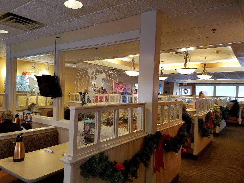 IHOP | 106 NJ-36, Keyport, NJ 07735, USA | Phone: (732) 264-2390