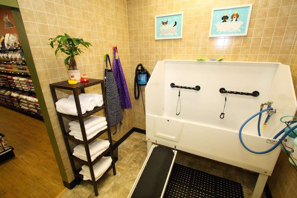 EarthWise Pet Supply & Grooming - Voorhees | 154 NJ-73, Voorhees Township, NJ 08043, USA | Phone: (856) 767-7387