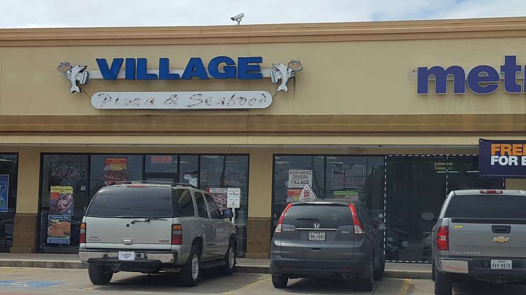 Village Pizza & Seafood | 302 N Main St E, Highlands, TX 77562, USA | Phone: (281) 426-6901