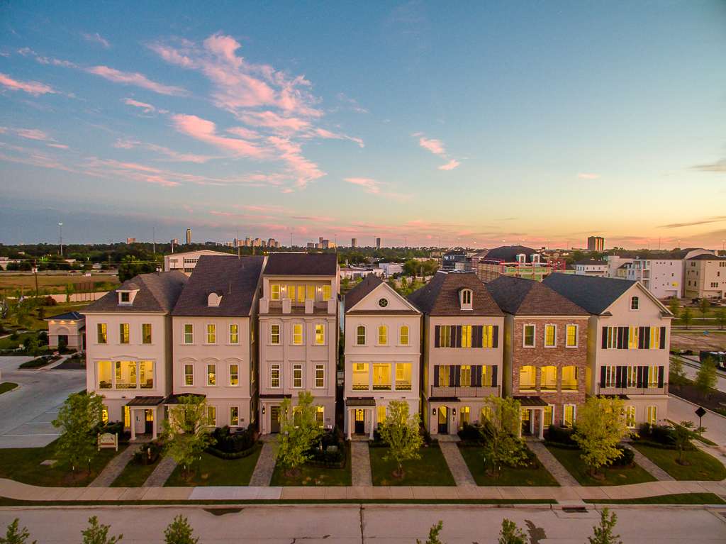 Attractive Listing | 2700 Post Oak Blvd, Houston, TX 77056, USA | Phone: (281) 222-1914