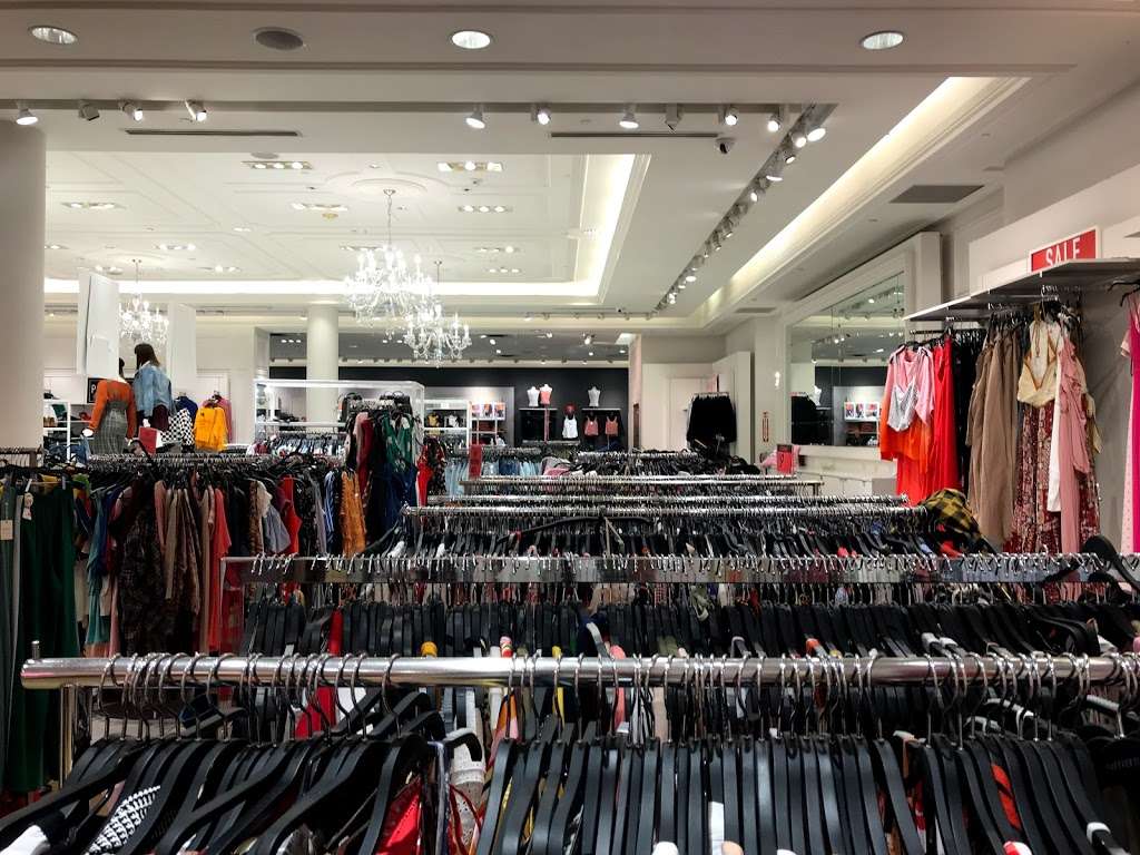 Forever 21 | 35 N De Lacey Ave, Pasadena, CA 91103, USA | Phone: (626) 463-9658