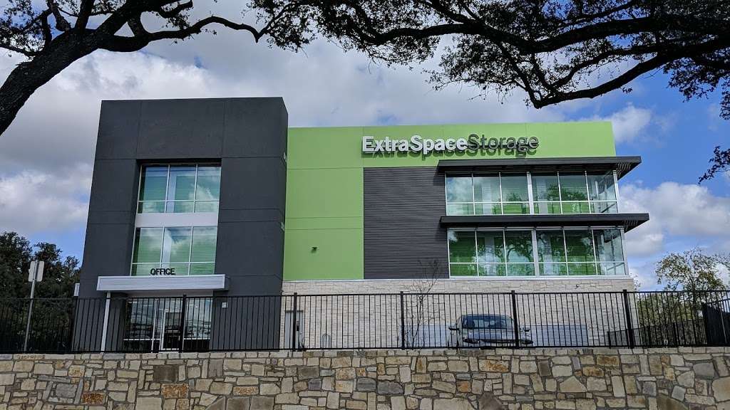 Extra Space Storage | 10920 Bandera Rd, San Antonio, TX 78250, USA | Phone: (210) 598-7193