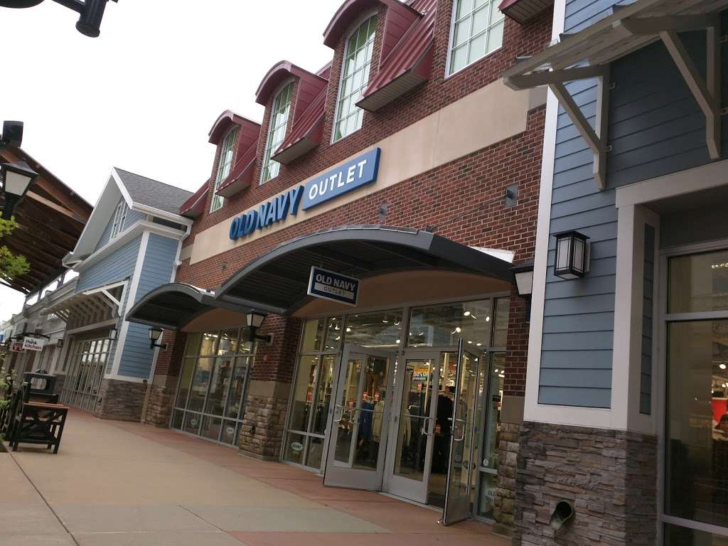 HANES BRANDS - 80 Premium Outlet Blvd, Merrimack, New Hampshire