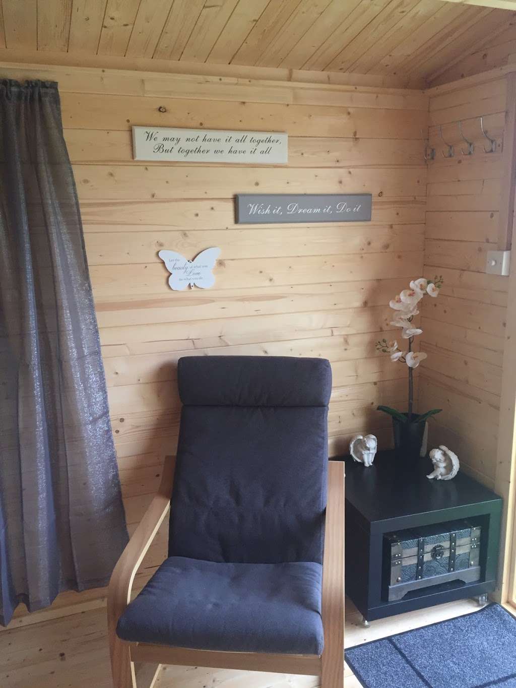 Avalon Spiritual & Holistic | 59 Lake Ave, Rainham RM13 9SH, UK | Phone: 07595 845927