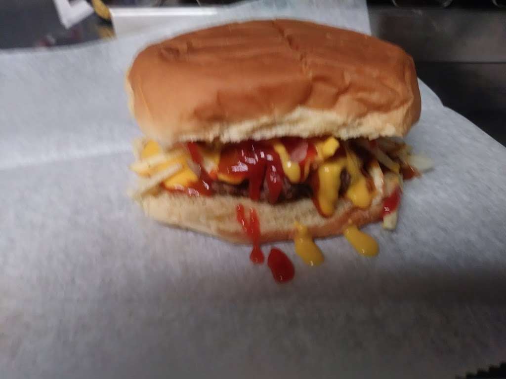 Dees Hot Dogs | 2610 Avenue G NW, Winter Haven, FL 33880, USA | Phone: (631) 759-8512 Dees Hot Dogs | 2610 Avenue G NW, Winter Haven, FL 33880, USA | Phone: (631) 759-8512