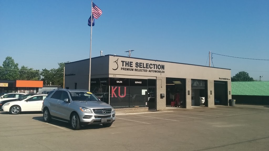 The Selection Premium Rentals | 845 Iowa St, Lawrence, KS 66049, USA | Phone: (785) 856-0280