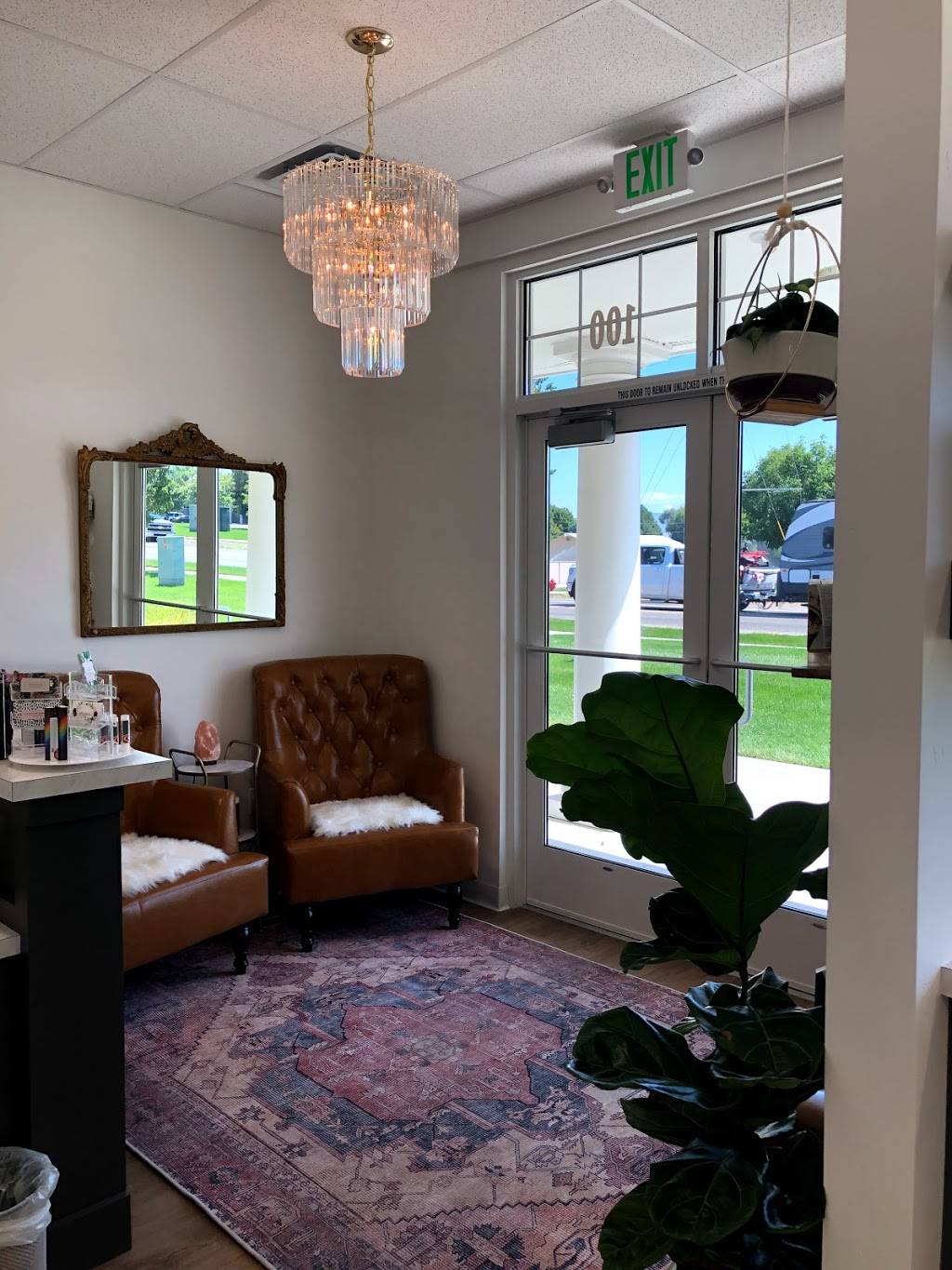 Maven Loft Salon | 1585 E Leighfield Dr Suite 100, Meridian, ID 83646, USA | Phone: (208) 898-8002