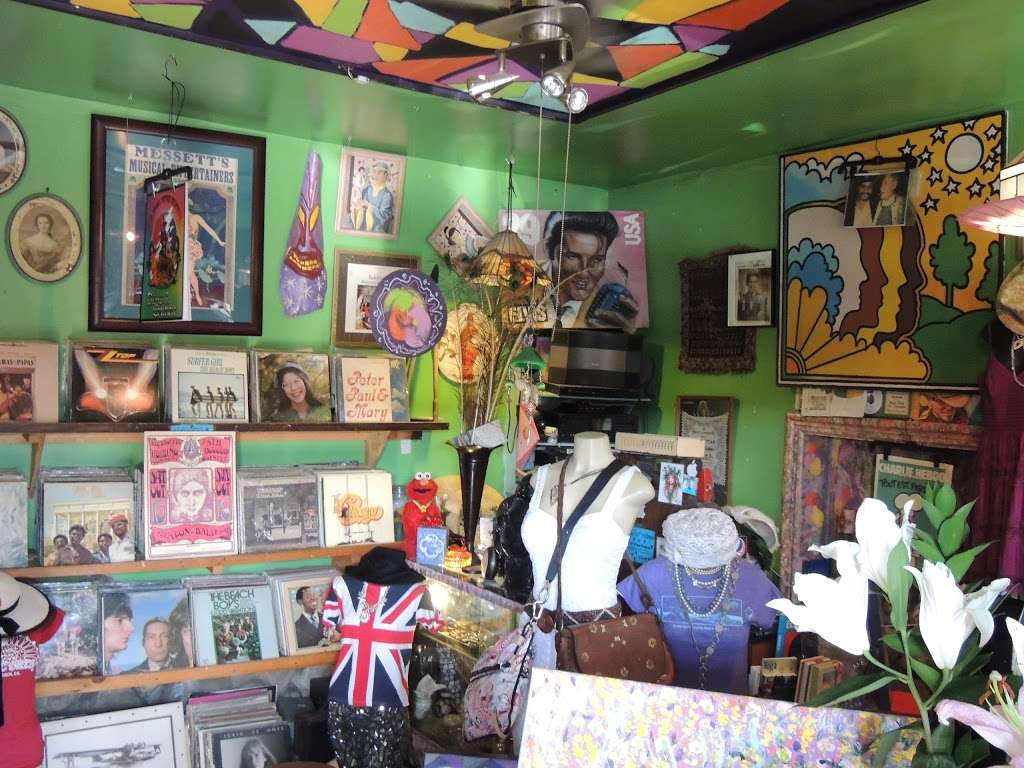 Cherry Moon Boutique | 652 S Coast Hwy, Laguna Beach, CA 92651, USA | Phone: (949) 338-2974