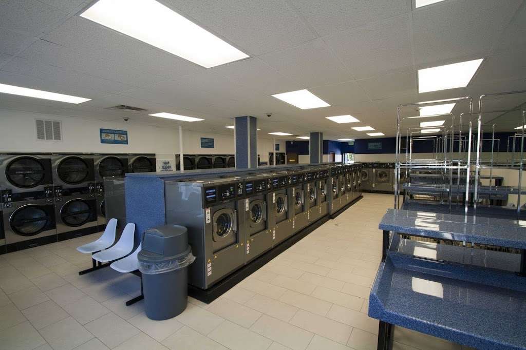 Free Dry Laundromat | 4010 E Chapman Ave, Orange, CA 92869 | Phone: (714) 869-7674