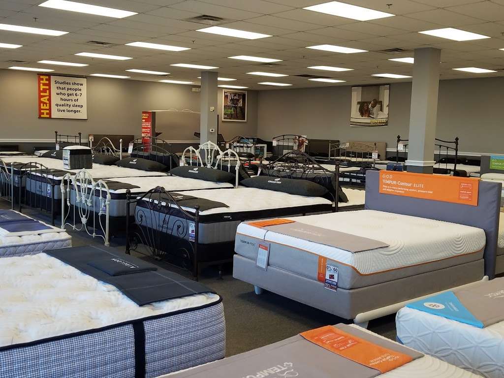 Mattress Warehouse of Dumfries | 39663970 Fettler Park Dr, Dumfries, VA 22025, USA | Phone: (703) 445-9877