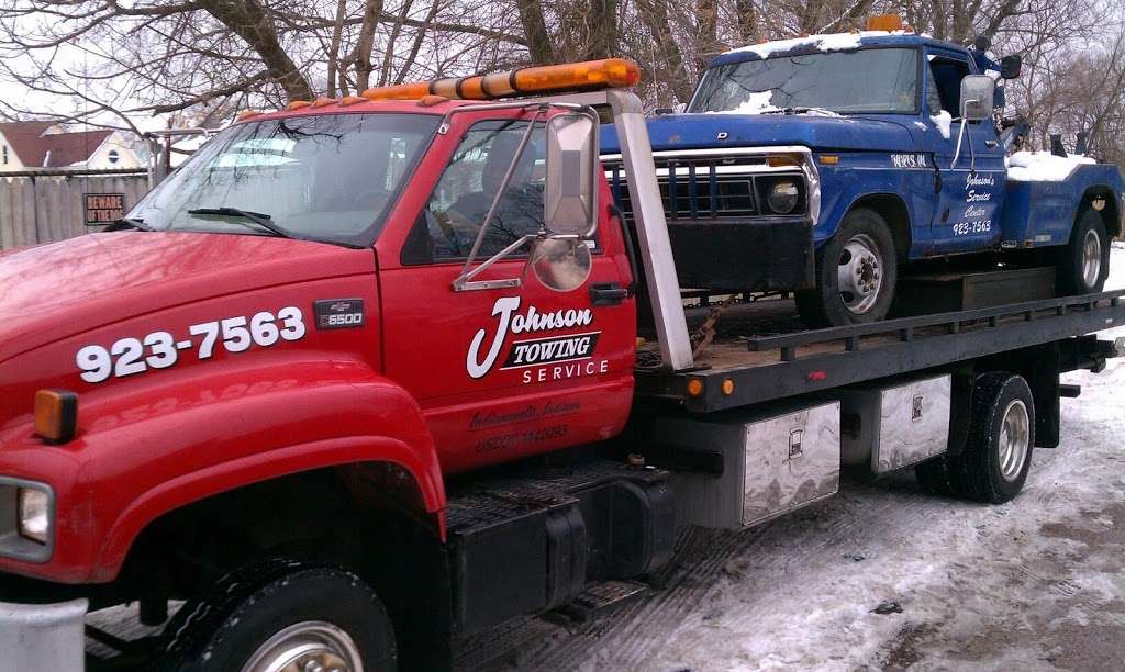 Johnsons Towing Service | 1001 E 30th St, Indianapolis, IN 46205, USA | Phone: (317) 923-7563