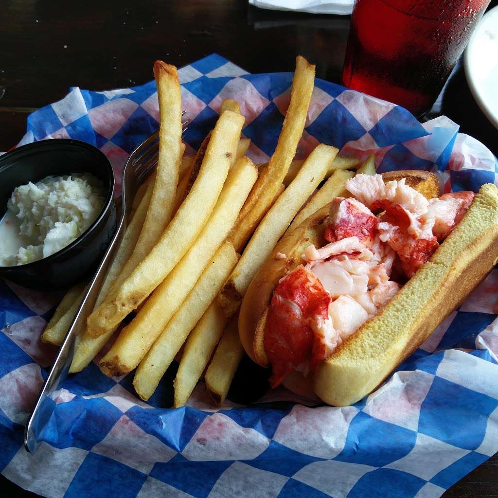 Maries Seafood | 4304 Park Rd, Sea Isle City, NJ 08243, USA | Phone: (609) 263-3474