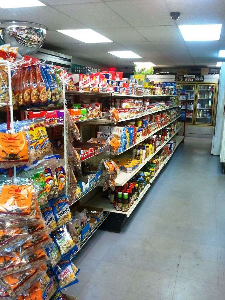 Oakcrest Mini Market & Dry Cleaning | 2130 Brooks Dr # 1, Coral Hills, MD 20743, USA | Phone: (301) 735-0198
